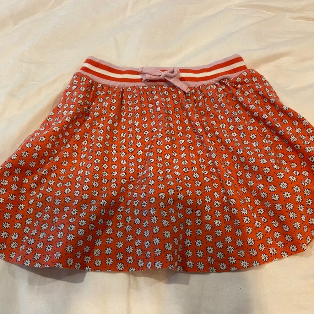 Mini Boden Red & White Flower Skort - Size 7/8